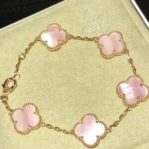 Van Cleef & Arpels Classic Pink Bracelet This bracelet is stylish and exquisite
